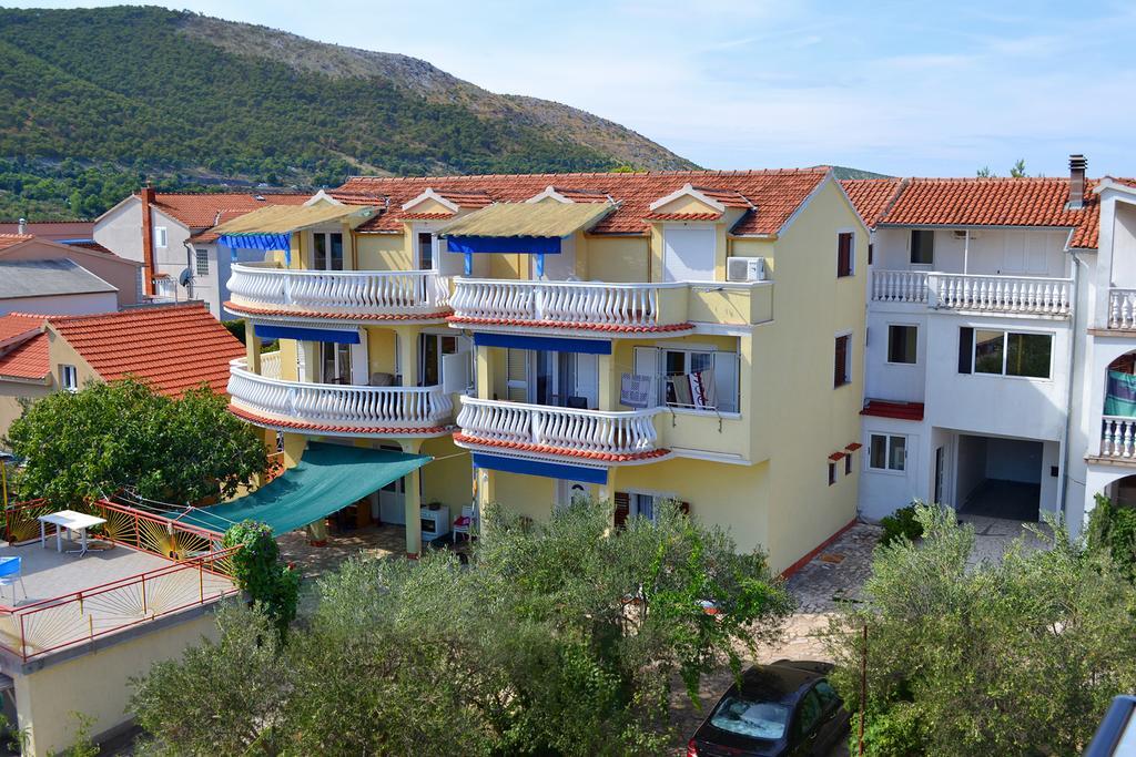 Apartmani Delfin Гребащиця Екстер'єр фото